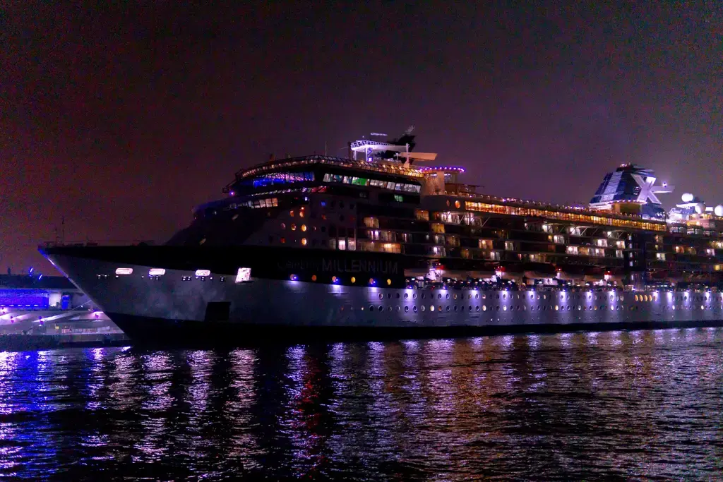 郵輪之旅:探索海洋的壯麗與悠閒